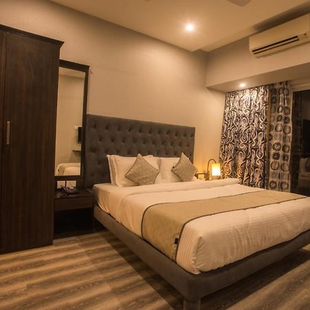 Encore Suites Goa Panaji Extérieur photo
