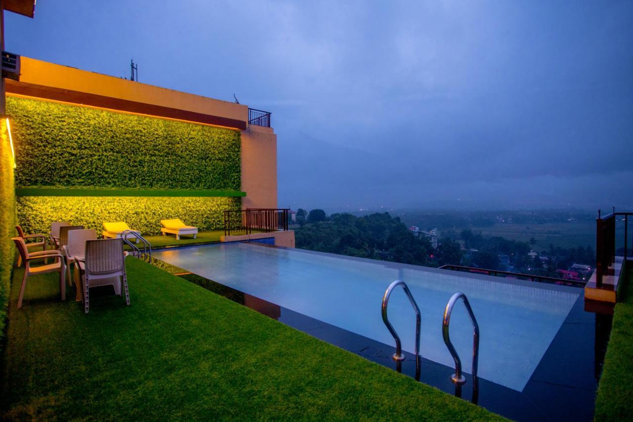 Encore Suites Goa Panaji Extérieur photo