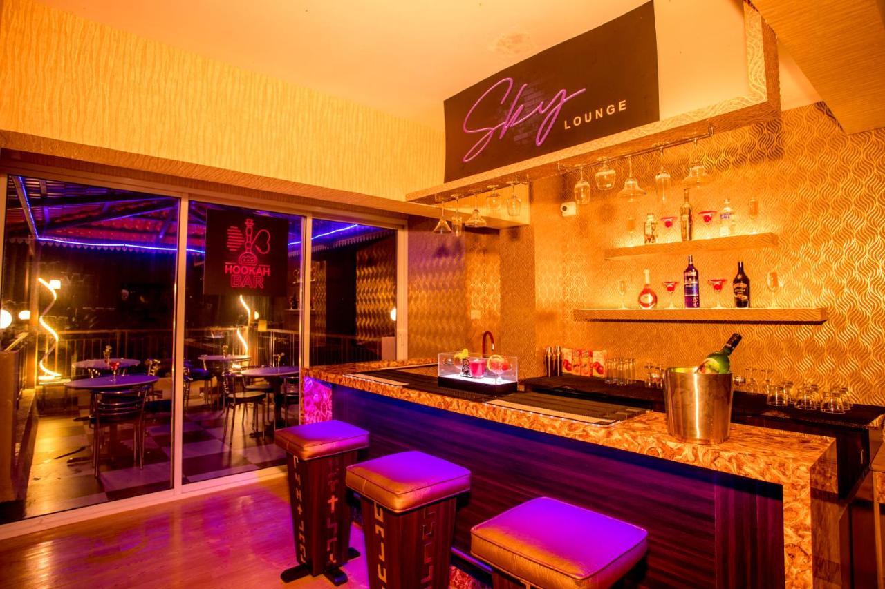 Encore Suites Goa Panaji Extérieur photo