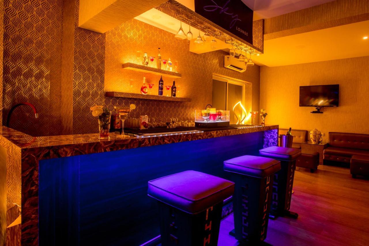 Encore Suites Goa Panaji Extérieur photo