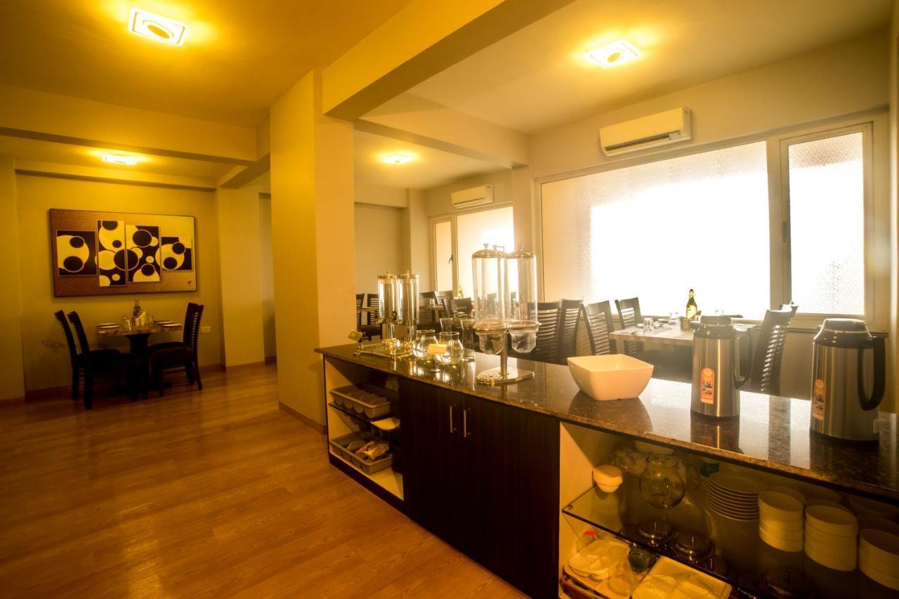 Encore Suites Goa Panaji Extérieur photo