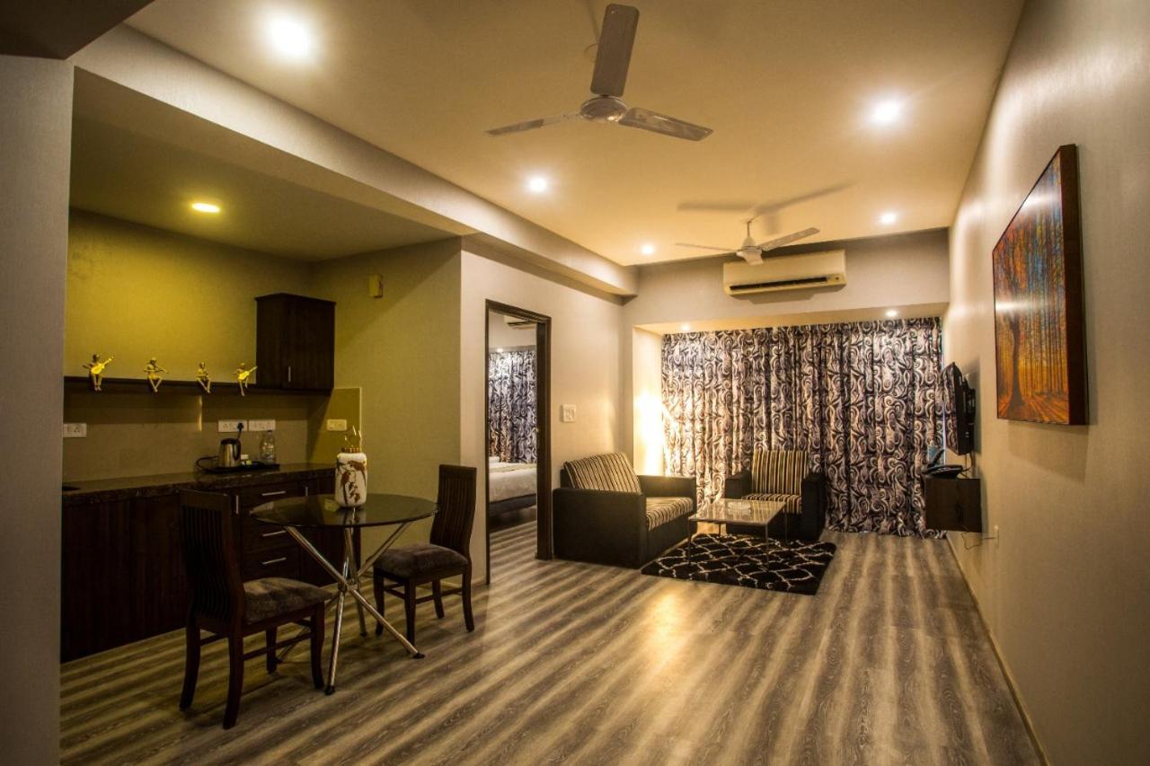Encore Suites Goa Panaji Extérieur photo